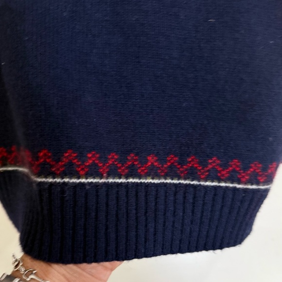 Women's 100% Lambswool Jones of NY Navy
Ski sweater SMALL - Picture 5 of 8